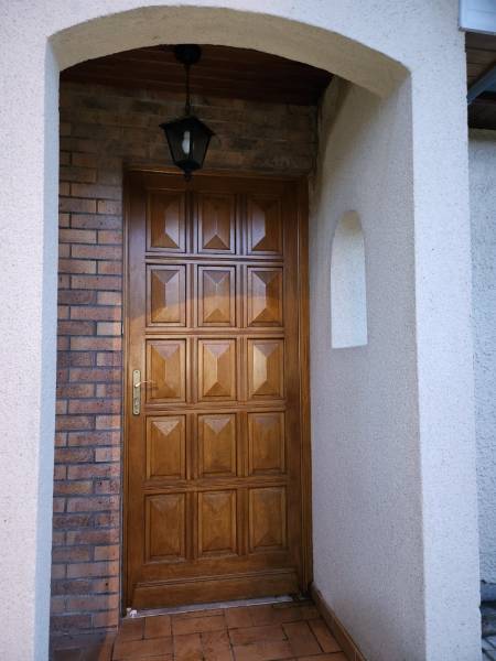 changer sa vieille porte en bois sur la commune d'Epouville